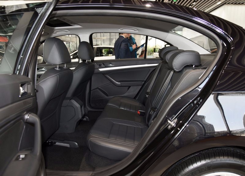 前队友：西决詹皇支持火箭 他真的不想再碰懦夫‘ky com’(图1)