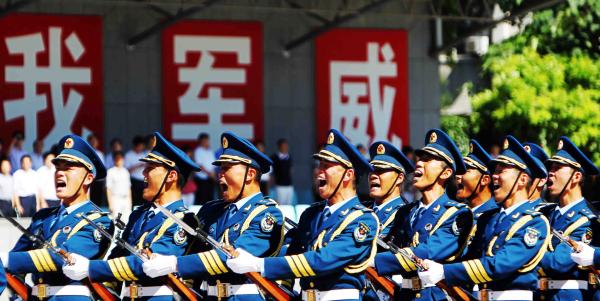 三节战报:詹姆斯35+4单节13分 骑士89-76绿军_ky com(图2) ky com