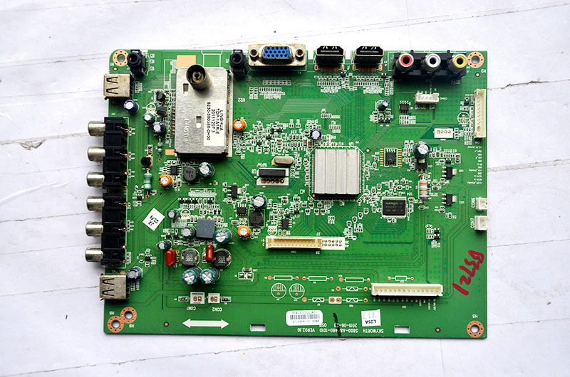 德国杯：拜仁6-0大胜帕德伯恩晋级 罗本双响莱万破门_ky.com(图1)