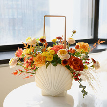 拍集体照闷闷不乐 登贝莱的黄黑时代还能撑多久?“ky com”(图3) 拍集体照闷闷不乐 登贝莱的黄黑时代还能撑多久?“ky com”(图3)