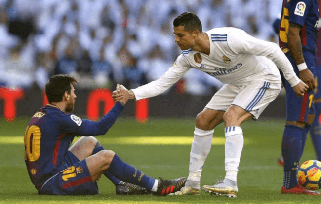 
FIFA年度最佳11人出炉！梅罗拉莫斯成最大赢家 两大巨星被无视‘kycom’(图2)