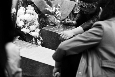 名嘴认为本-西蒙斯配得上顶薪报价“kycom”(图3)