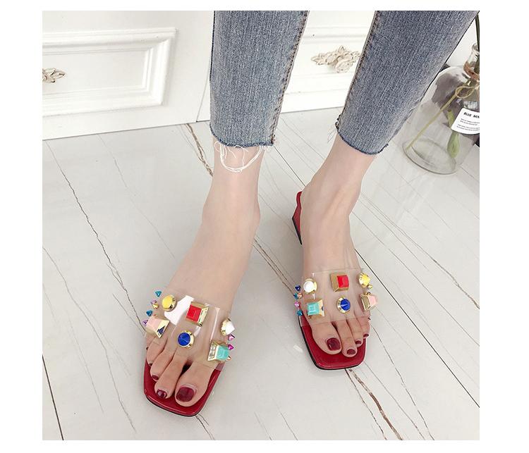 ky.com：莱万9分钟5球咋做到?仅10次触球 秀梦幻空中舞步(图1)