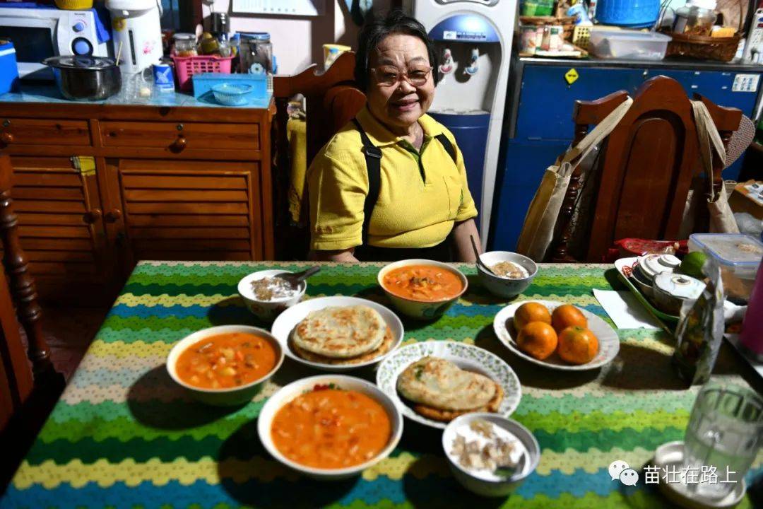 “ky com”
2021.01.11：给Siripan妈妈做罗宋汤+葱花饼(图10)