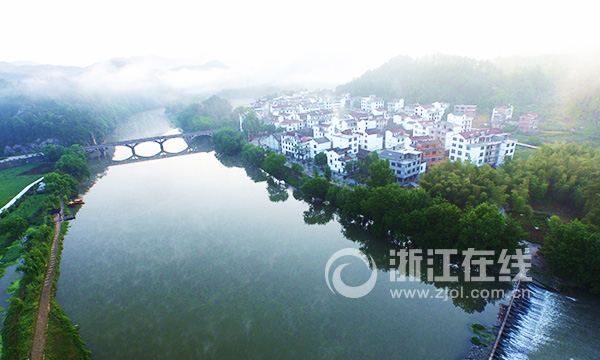 ‘ky.com’多特蒙德仍未放弃引进劳塔罗.马丁内兹(图1) ky com