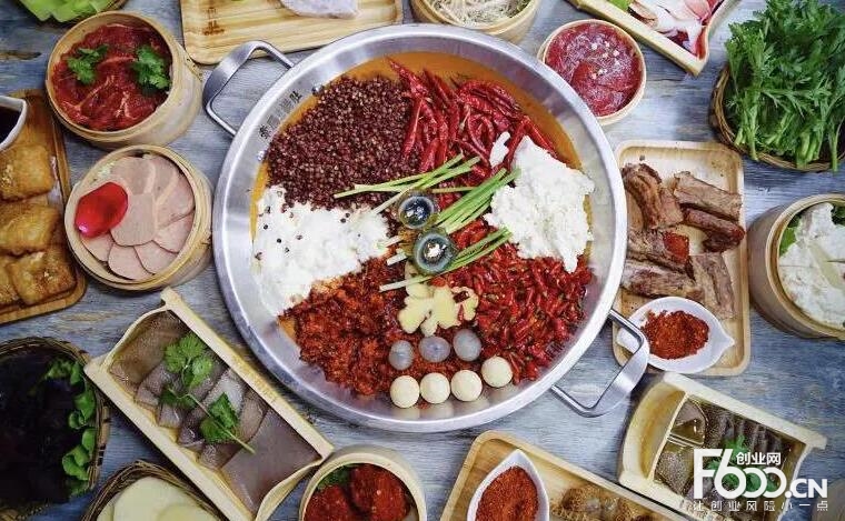 ky.com-美食看点：茶树菇红烧肉，海鲜拌，大骨冬瓜汤的做法(图1)