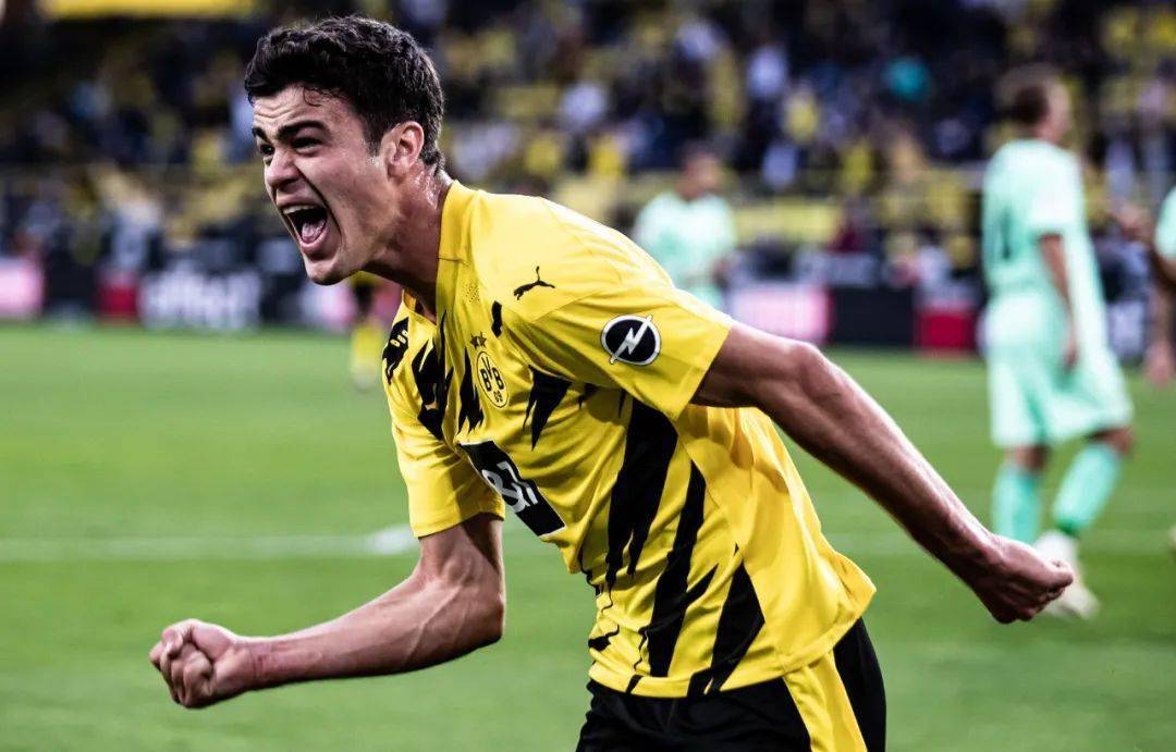 ‘ky.com’
一代人终将老去 但总有人正年轻!(图2) ‘ky.com’
一代人终将老去 但总有人正年轻!(图2)