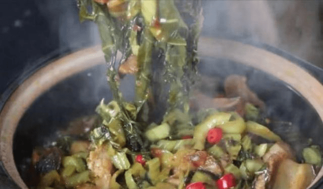 
做炖菜时 是大火炖还是小火炖！许多人做错 这才是炖菜正确做法：kycom(图2)